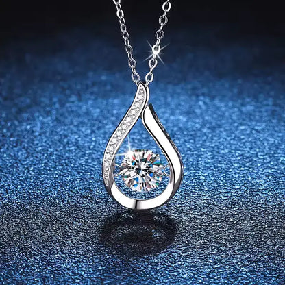 Pendentif teardrop Ophélia en argent 925 plaqué or blanc et diamants naturels vue de face.